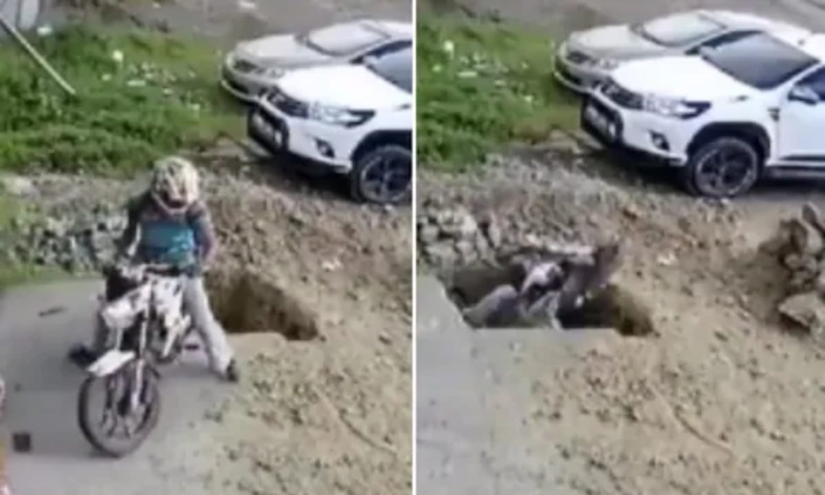  Video Shocking To See How A Young Man Who Rode A Bike In Reverse Fell Into A Pit , Bike , Young Man ,reverse Driving ,viral Latest, News Viral, Social Media, Video Virall-TeluguStop.com