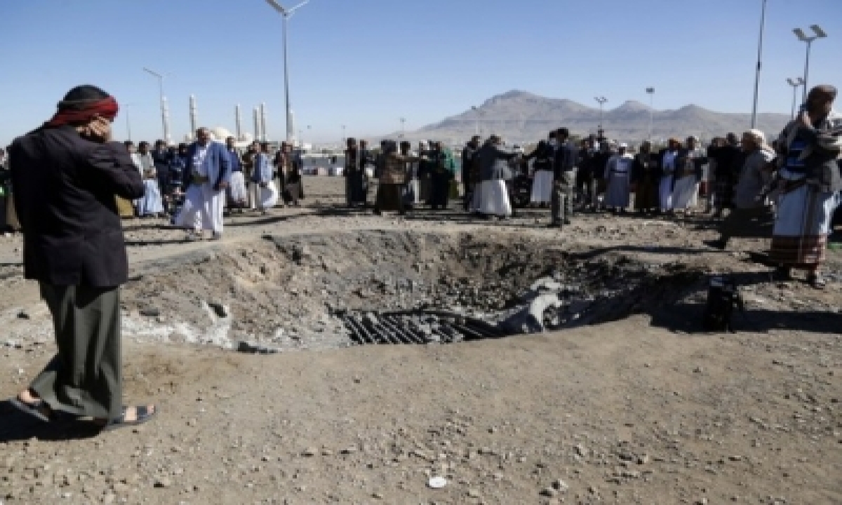  Saudi-led Airstrikes Hit Houthi Targets In Sanaa-TeluguStop.com