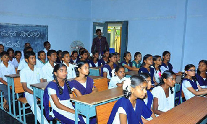  New Education Policy: Shock To Jagan, Praise For Pawan-General-English-Telugu Tollywood Photo Image-TeluguStop.com