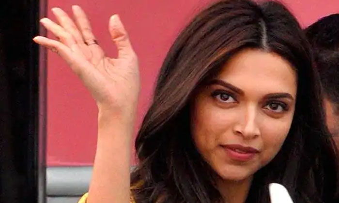 Telugu Bollywood, Deepika Padukune, Hruthik Roshan, Nayanatara, Ranveer Singh, Sharuk Khan, Tollywood-Movie Telugu Bollywood, Deepika Padukune, Hruthik Roshan, Nayanatara, Ranveer Singh, Sharuk Khan, Tollywood-Movie