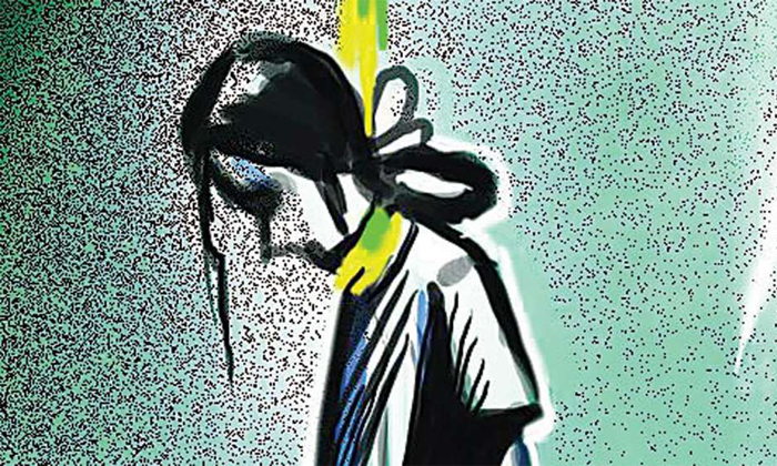 Telugu 22 Years Young Girl Commits Suicide In Hyderabad, Crime News, Hyderabad, No Marriage, Suicide, Suicide News, Telangana, Young Gir News-Latest News - Telugu Telugu 22 Years Young Girl Commits Suicide In Hyderabad, Crime News, Hyderabad, No Marriage, Suicide, Suicide News, Telangana, Young Gir News-Latest News - Telugu