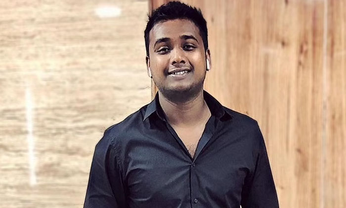 Telugu Pradeep, Rashmi Gouatham, Sudigali Sudheer, Telugu Anchors Age, Telugu Anchors Unmarried-Telugu Stop Exclusive Top Stories Telugu Pradeep, Rashmi Gouatham, Sudigali Sudheer, Telugu Anchors Age, Telugu Anchors Unmarried-Telugu Stop Exclusive Top Stories