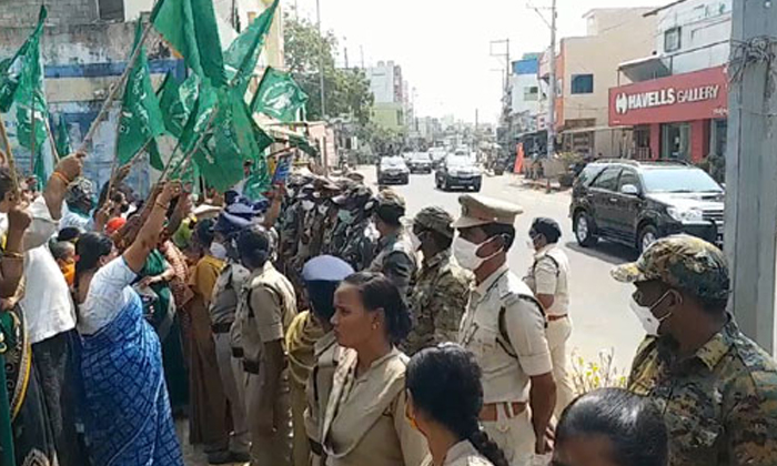 Telugu Arvind Ramesh, Breaking News, Corona, Jagan, Lawcet, Lukaatsaniya, Roundup, Sr Nagar Police Station, Today Gold Rate, Top20 News-Latest News - Telugu Telugu Arvind Ramesh, Breaking News, Corona, Jagan, Lawcet, Lukaatsaniya, Roundup, Sr Nagar Police Station, Today Gold Rate, Top20 News-Latest News - Telugu