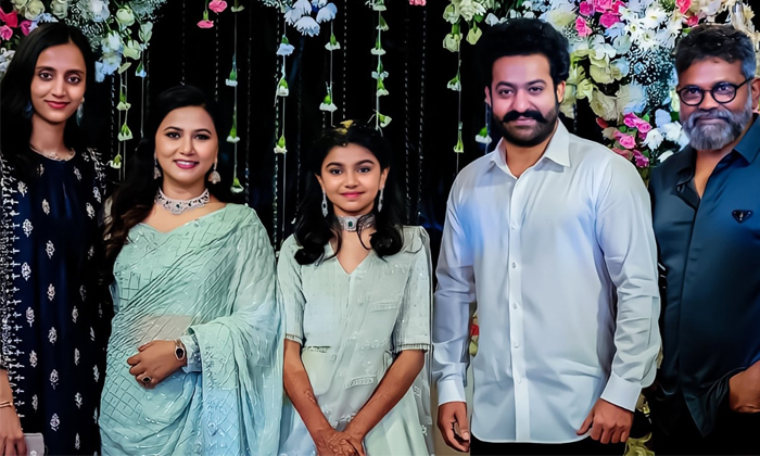 Telugu Jr Ntr, Lakshmi Pranathi, Mask, Mask Price, Social Media, Sukumar Function, Ua Sports, Viral, Viral Photo-Movie Telugu Jr Ntr, Lakshmi Pranathi, Mask, Mask Price, Social Media, Sukumar Function, Ua Sports, Viral, Viral Photo-Movie
