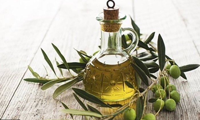 Telugu Beauty, Beauty Tips, Benefits Of Olive Oil, Latest News, Olive Oil, Olive Oil For Skin, Side Effects Of Olive Oil, Skin Care-Telugu Health - తెలుగు హెల్త్ టిప్స్ ,చిట్కాలు Telugu Beauty, Beauty Tips, Benefits Of Olive Oil, Latest News, Olive Oil, Olive Oil For Skin, Side Effects Of Olive Oil, Skin Care-Telugu Health - తెలుగు హెల్త్ టిప్స్ ,చిట్కాలు