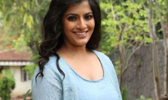 Telugu Negative Roles, Ramya Krishna, Samantha, Trisha, Varalakshmi Sharath Kumar, Vilan Characters-Latest News - Telugu Telugu Negative Roles, Ramya Krishna, Samantha, Trisha, Varalakshmi Sharath Kumar, Vilan Characters-Latest News - Telugu