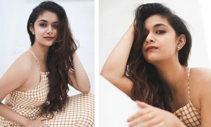 Telugu Exposing, Glamour, Hot Looks, Keerthy Suresh, Mahesh Beauty, Netizens, Social Media, Tollywood, Viral Photos-Movie Telugu Exposing, Glamour, Hot Looks, Keerthy Suresh, Mahesh Beauty, Netizens, Social Media, Tollywood, Viral Photos-Movie