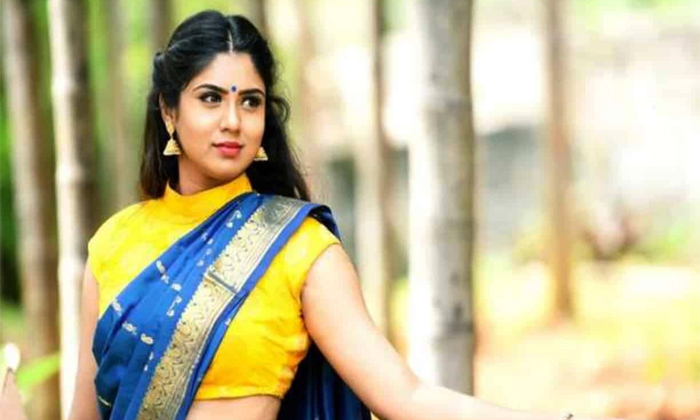 Telugu Bigg Boss Contestant, Chaithra Kotoor, Chaitra Kotturu, Commits Suicide, Filme Industry, Kannada, Kannada Film Industry, Love, Sandalwood, Suicide Attempt-Latest News - Telugu Telugu Bigg Boss Contestant, Chaithra Kotoor, Chaitra Kotturu, Commits Suicide, Filme Industry, Kannada, Kannada Film Industry, Love, Sandalwood, Suicide Attempt-Latest News - Telugu