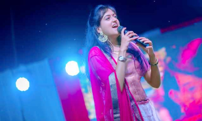 Telugu Aachrya Movie, Brahmotsavam, Chiranjeevi, Harika Narayan, Harika Narayan Movies, Interesting Facts, Laahe Laahe Singer, Mahesh Babu, Mechanical Engineering, Singer Harika Narayan Background-Movie Telugu Aachrya Movie, Brahmotsavam, Chiranjeevi, Harika Narayan, Harika Narayan Movies, Interesting Facts, Laahe Laahe Singer, Mahesh Babu, Mechanical Engineering, Singer Harika Narayan Background-Movie