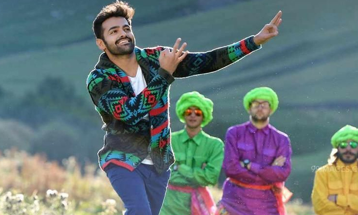 Telugu Alluarjun, Bangau Kodepetta Song, Butta Bomma Sonag, Jr Ntr, Ram Pothenani, Ramcharan, Super Dance, Tollywood, Tollywood Dancers-Movie Telugu Alluarjun, Bangau Kodepetta Song, Butta Bomma Sonag, Jr Ntr, Ram Pothenani, Ramcharan, Super Dance, Tollywood, Tollywood Dancers-Movie