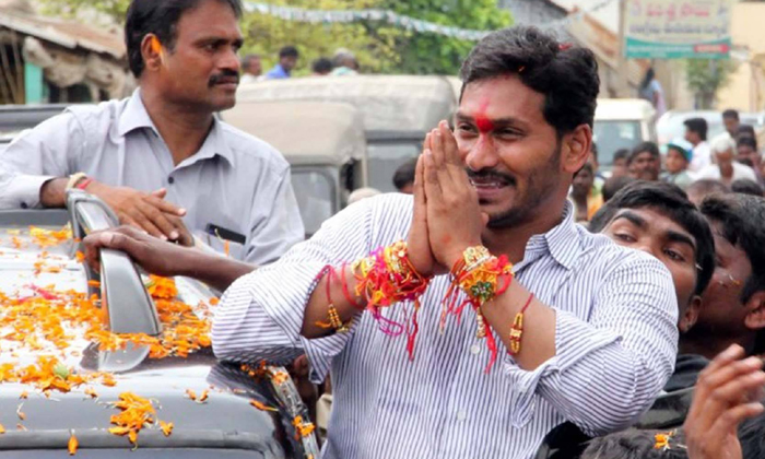 Telugu Ap, Ap Government, Jagan, Party Seniour Leaders, Tdp, Ysrcp Leaders-Telugu Political News Telugu Ap, Ap Government, Jagan, Party Seniour Leaders, Tdp, Ysrcp Leaders-Telugu Political News