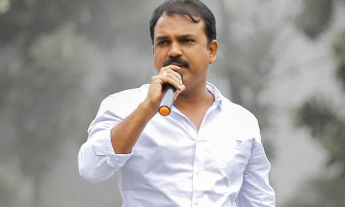 Telugu 100 Crores Market, 100 Crores Movies, Anil Ravipudi, Bobby, Boyapati Srinu, Directors, Harish Shankar, Koratala Shiva, Parashuram, Rajamouli, Srinu Vaitla, Sukumar, Surender Reddy, Tollywood Directors, Trivikram, Vv Vinayak-Telugu Stop Exclusive Top Stories Telugu 100 Crores Market, 100 Crores Movies, Anil Ravipudi, Bobby, Boyapati Srinu, Directors, Harish Shankar, Koratala Shiva, Parashuram, Rajamouli, Srinu Vaitla, Sukumar, Surender Reddy, Tollywood Directors, Trivikram, Vv Vinayak-Telugu Stop Exclusive Top Stories
