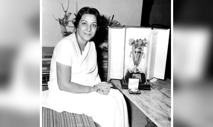Telugu Anjali Shukla, Devika Rani, Durgabai Kama, Fatima Begum, Fearless Nadiya, First Woman, First Woman In 24 Crafts, Indian Movie, Jaddan Bai, Kamala Bai Gokhale, Nargees, Raja Kumari, Saroj Khan, Tollywood Facts, Umadevi, Vijaya-Telugu Stop Exclusive Top Stories Telugu Anjali Shukla, Devika Rani, Durgabai Kama, Fatima Begum, Fearless Nadiya, First Woman, First Woman In 24 Crafts, Indian Movie, Jaddan Bai, Kamala Bai Gokhale, Nargees, Raja Kumari, Saroj Khan, Tollywood Facts, Umadevi, Vijaya-Telugu Stop Exclusive Top Stories