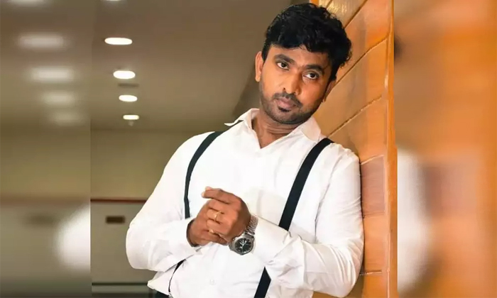 Telugu 80k Rupees, Actor Adire Abhi, Adhire Abhi Youtube Earnings, Comedian Adire Abhi, Jabadrdhasth Fame Abhi, Jabardasth Comedy Show, Viewer Ship, Viral, Viral News-Latest News - Telugu Telugu 80k Rupees, Actor Adire Abhi, Adhire Abhi Youtube Earnings, Comedian Adire Abhi, Jabadrdhasth Fame Abhi, Jabardasth Comedy Show, Viewer Ship, Viral, Viral News-Latest News - Telugu
