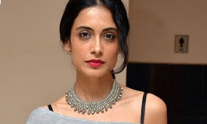 Telugu Aditi Govitrikar, Aishwarya Rai, Gadde Sindoora, Priyanka Chopra, Sarah Jain, Selena Jaitley, Tanushree Dutta, Tollywood Heroines-Telugu Stop Exclusive Top Stories Telugu Aditi Govitrikar, Aishwarya Rai, Gadde Sindoora, Priyanka Chopra, Sarah Jain, Selena Jaitley, Tanushree Dutta, Tollywood Heroines-Telugu Stop Exclusive Top Stories