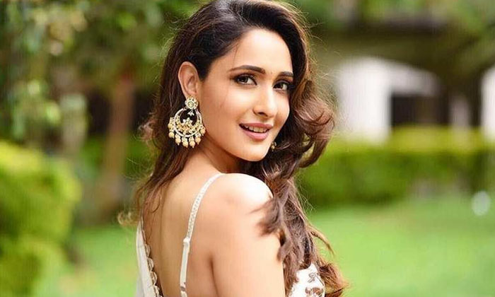 Telugu Anil Ravipudi, F3 Movie, Pragya Jaiswal, Sonal Chauhan, Sonal Chauhan And Pragya Jaiswal In F3 Movie, Varun Tej, Venkatesh-Movie Telugu Anil Ravipudi, F3 Movie, Pragya Jaiswal, Sonal Chauhan, Sonal Chauhan And Pragya Jaiswal In F3 Movie, Varun Tej, Venkatesh-Movie