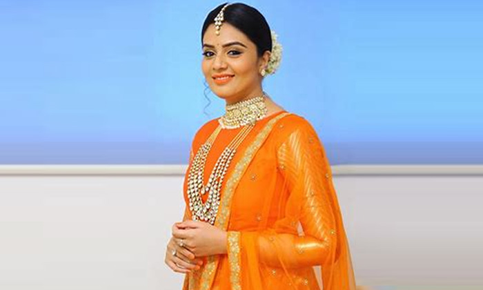 Telugu About Marriage, Netizens Comments, Shocking Comments, Single Life, Social Media, Srimukhi-Movie Telugu About Marriage, Netizens Comments, Shocking Comments, Single Life, Social Media, Srimukhi-Movie