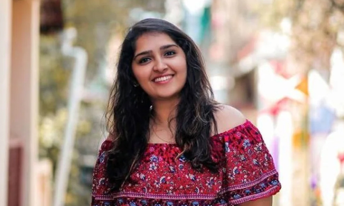 Telugu Actress Sanusha, Jersey Heroine, Kollywood, Nani, Netizens Trolls, Shrdda Srinath, Tollywood-Movie Telugu Actress Sanusha, Jersey Heroine, Kollywood, Nani, Netizens Trolls, Shrdda Srinath, Tollywood-Movie