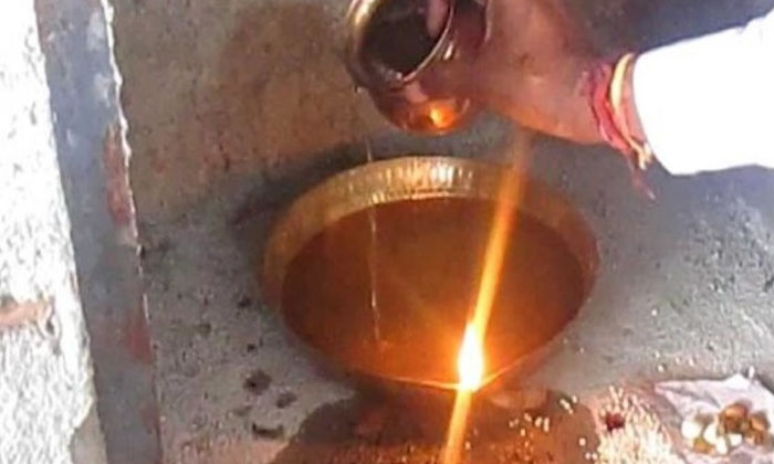 Telugu Gadiyaghat Mata Mandir, Lamp Burns Water, Madra Pradesh Temple, Mysteries Temples-Telugu Bhakthi Telugu Gadiyaghat Mata Mandir, Lamp Burns Water, Madra Pradesh Temple, Mysteries Temples-Telugu Bhakthi