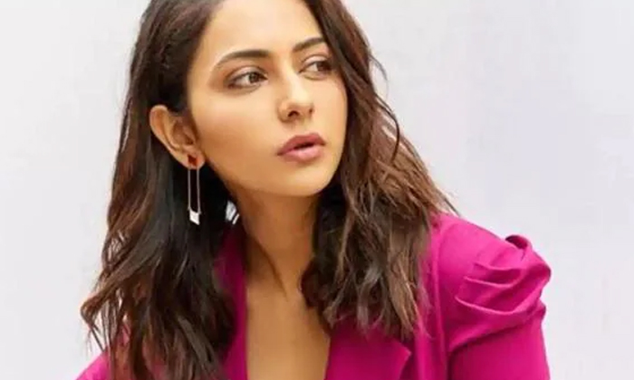 Telugu Bollywood Industry, Movie Offers, Rakul Preet Singh, Tollywood Industry-Movie Telugu Bollywood Industry, Movie Offers, Rakul Preet Singh, Tollywood Industry-Movie