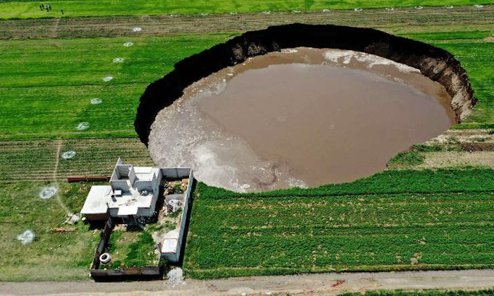 Telugu Huge Sink Hole, Mankind, Mankind Behavior, Mexico, Natural Calamities, Rashmi About Environment, Rashmi Gautam, Rashmi Viral Comments, Reaction, Social Media, Viral-Movie Telugu Huge Sink Hole, Mankind, Mankind Behavior, Mexico, Natural Calamities, Rashmi About Environment, Rashmi Gautam, Rashmi Viral Comments, Reaction, Social Media, Viral-Movie