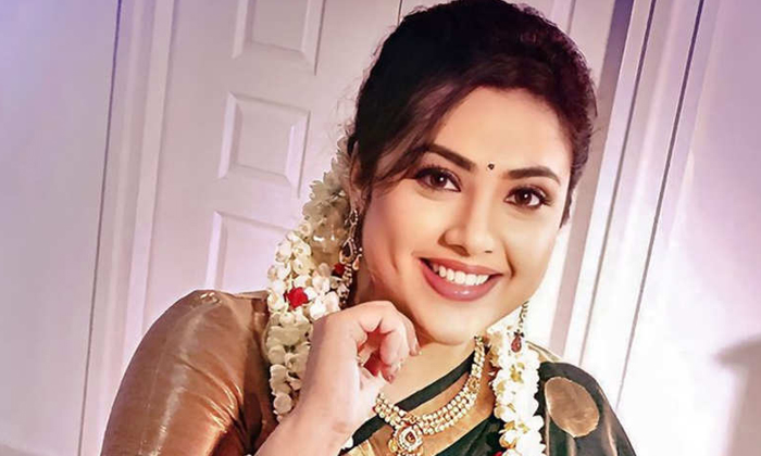 Telugu Meena, Romantic Comedy Movies, Villain Shades, Want To Play-Movie Telugu Meena, Romantic Comedy Movies, Villain Shades, Want To Play-Movie