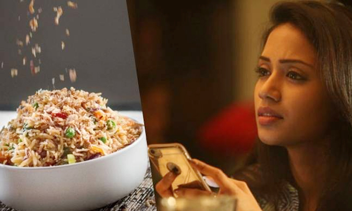 Telugu Chennai Restaurant, Cockroach, Cockroach In Food, Fried Rice, Nivetha Pethuraj, Online Food Delivery, Paagal Movie, Swiggy, Virata Parvam-Movie Telugu Chennai Restaurant, Cockroach, Cockroach In Food, Fried Rice, Nivetha Pethuraj, Online Food Delivery, Paagal Movie, Swiggy, Virata Parvam-Movie