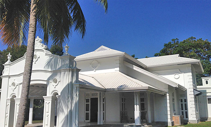 Telugu 4 Friends Together Bought 100 Years Old Ruins Now People Pay One Lakh Rent For 1 Night, Halala Kanda History, Halala Kanda Srilanka, Halala Kanda Stay Charges, Halala Kanda Villa, Srilanka Halala Kanda-Latest News - Telugu Telugu 4 Friends Together Bought 100 Years Old Ruins Now People Pay One Lakh Rent For 1 Night, Halala Kanda History, Halala Kanda Srilanka, Halala Kanda Stay Charges, Halala Kanda Villa, Srilanka Halala Kanda-Latest News - Telugu