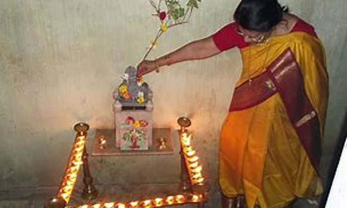 Telugu Basil, Basil Plant, Hindhu Samprdayam, Pooja, Raw Milk, Thulasi Pooja-Telugu Bhakthi Telugu Basil, Basil Plant, Hindhu Samprdayam, Pooja, Raw Milk, Thulasi Pooja-Telugu Bhakthi