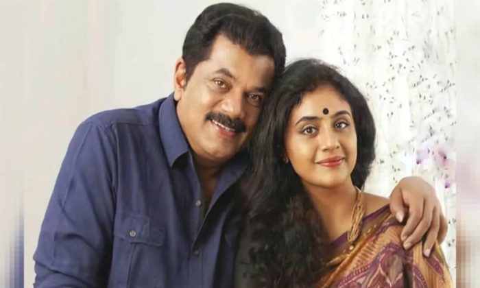 Telugu Actress Saritha, Devika Mukesh, Divorce, Malayalam Actors, Methik Devika Confirms Her Reports On Her Divorce With The Mukesh, Methil Devika, Methil Mukesh-Movie Telugu Actress Saritha, Devika Mukesh, Divorce, Malayalam Actors, Methik Devika Confirms Her Reports On Her Divorce With The Mukesh, Methil Devika, Methil Mukesh-Movie