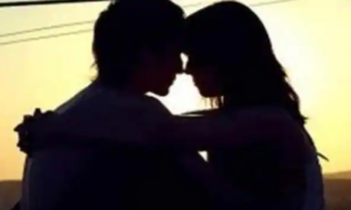 Telugu Bihar, Bihar Lovers Romance, Gaya, Love Couple Romance In Bullet, Social Media, Viral In Social Media, Viral News-Latest News - Telugu Telugu Bihar, Bihar Lovers Romance, Gaya, Love Couple Romance In Bullet, Social Media, Viral In Social Media, Viral News-Latest News - Telugu
