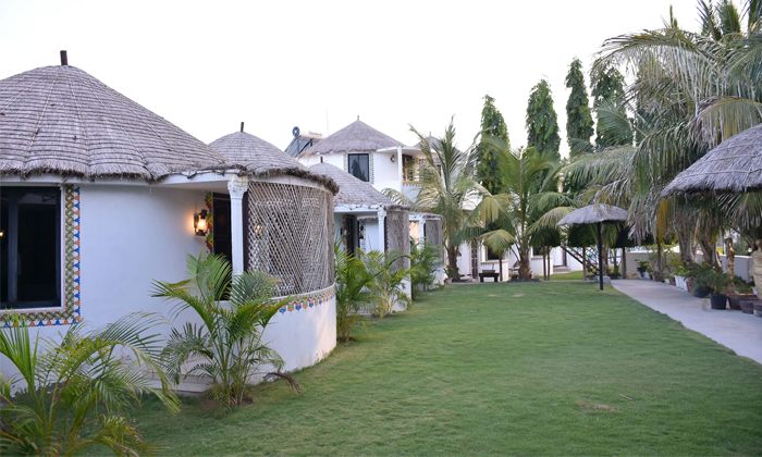 Telugu 17 Banks, Gujarat, Indias Richest Village, Kachch, Madhapar Village, Modern Village, Rajkot, Richest Village Of India, Swimming Pools, Top Brands-Latest News - Telugu Telugu 17 Banks, Gujarat, Indias Richest Village, Kachch, Madhapar Village, Modern Village, Rajkot, Richest Village Of India, Swimming Pools, Top Brands-Latest News - Telugu