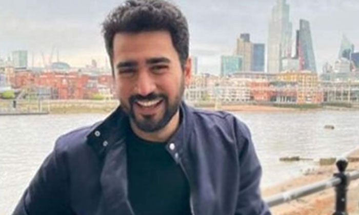 Telugu Lahore Man To Find Rahul In London To Return Wallet Is Winning Hearts On Twitter, Man Returns Purse, Man Traces Purse Owner Who Lost It, Rahul Lost His Purse In London, Taimoor Ghazi Purse Story, Viral News-Latest News - Telugu Telugu Lahore Man To Find Rahul In London To Return Wallet Is Winning Hearts On Twitter, Man Returns Purse, Man Traces Purse Owner Who Lost It, Rahul Lost His Purse In London, Taimoor Ghazi Purse Story, Viral News-Latest News - Telugu