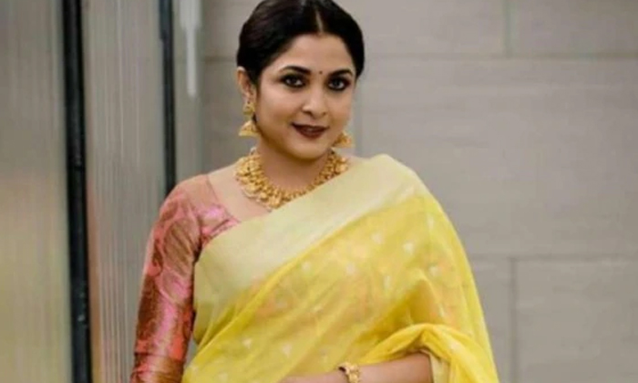 Telugu Bhupathiraju, Pavitra Bandam, Ramyakrishna, Soundharya, Subbayya, Suresh Babu, Tollywood, Venkatesh, Who Is The First Heroine Choice Of Pavitra Bandam Movie-Telugu Stop Exclusive Top Stories Telugu Bhupathiraju, Pavitra Bandam, Ramyakrishna, Soundharya, Subbayya, Suresh Babu, Tollywood, Venkatesh, Who Is The First Heroine Choice Of Pavitra Bandam Movie-Telugu Stop Exclusive Top Stories