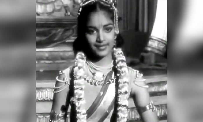 Telugu Hari Krishna, Kantarao, Mahesh Babu, Nagarjuna, Pawan Kalyan, Ravichandran, Shoban Babu, Sunil, Vijaya Nirmala-Telugu Stop Exclusive Top Stories Telugu Hari Krishna, Kantarao, Mahesh Babu, Nagarjuna, Pawan Kalyan, Ravichandran, Shoban Babu, Sunil, Vijaya Nirmala-Telugu Stop Exclusive Top Stories