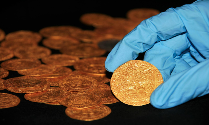 Telugu 2 Crores, Coin, Found, Metal Detector, Social Media, Treaser Hunt, Two Crores, Uk Treasure Hunter, Valued Gold Coin, Viral, Viral Latest, Viral News-Latest News - Telugu Telugu 2 Crores, Coin, Found, Metal Detector, Social Media, Treaser Hunt, Two Crores, Uk Treasure Hunter, Valued Gold Coin, Viral, Viral Latest, Viral News-Latest News - Telugu