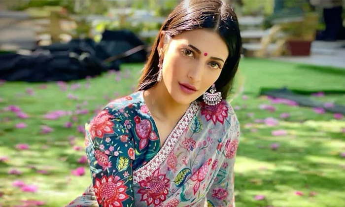 Telugu Gap In Career, Interesting Facts, Katamarayudu, Pan India Heroine, Pawan Kalyan, Salaar Movie, Shruthi Career Gap, Shruthi Movie Offers, Shrutihassan, Tollywood-Movie Telugu Gap In Career, Interesting Facts, Katamarayudu, Pan India Heroine, Pawan Kalyan, Salaar Movie, Shruthi Career Gap, Shruthi Movie Offers, Shrutihassan, Tollywood-Movie