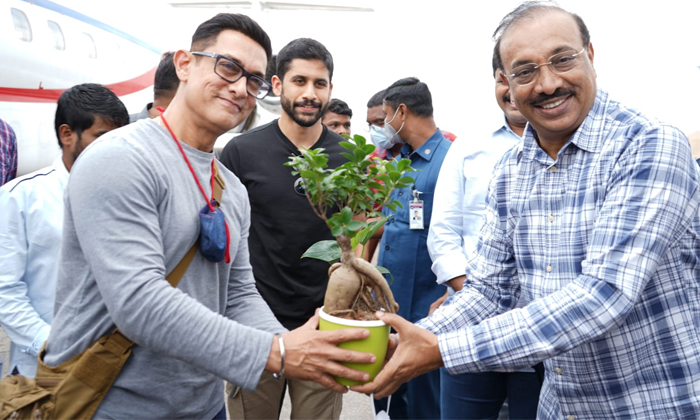 Telugu Ameer Khan, Ameer Khan Begupet Airport, Ameer Khan Green India Challenge, Ammer Khan In Hyderabad, Begumpet Airport, Bollywood Hero, Green India Challenge, Hero Nagachaitanya, Mp Jogipalli Santosh Kumar, Planted Trees-Movie Telugu Ameer Khan, Ameer Khan Begupet Airport, Ameer Khan Green India Challenge, Ammer Khan In Hyderabad, Begumpet Airport, Bollywood Hero, Green India Challenge, Hero Nagachaitanya, Mp Jogipalli Santosh Kumar, Planted Trees-Movie