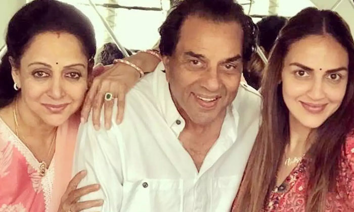 Telugu About Her Life, About Her School Life, Ahana Deol, Bollywood, Dharmendra, Dhramedra, Esha Deol, Hama Malini, Hema Malini, Interesting Facts, Rikshaw-Movie Telugu About Her Life, About Her School Life, Ahana Deol, Bollywood, Dharmendra, Dhramedra, Esha Deol, Hama Malini, Hema Malini, Interesting Facts, Rikshaw-Movie