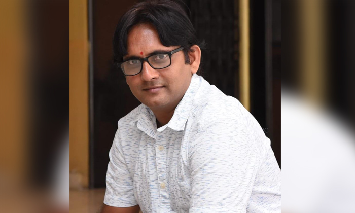 Telugu Director Susheela Subramanyam, Gem Movie, Hero Sivaji Raja Son, Hero Vijay Raja, Mahalakshmi Movie Makers Banner, Nakshatra, Rashi Shingh, Rayalaseema Backdrop Movie, September 17 Theatrical Release, Sivaji Raja Son Movie, Tollywood-Movie Telugu Director Susheela Subramanyam, Gem Movie, Hero Sivaji Raja Son, Hero Vijay Raja, Mahalakshmi Movie Makers Banner, Nakshatra, Rashi Shingh, Rayalaseema Backdrop Movie, September 17 Theatrical Release, Sivaji Raja Son Movie, Tollywood-Movie