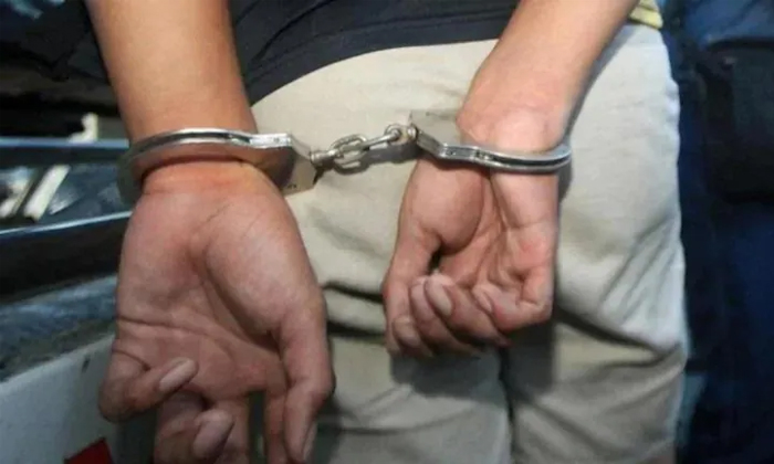 Telugu Belasura Kumari, Bisamkatak, Cheated, Dragged Her Cheated Lover, Girl, Married Another Woman, Police Case Booked, Police Station, Raigad District, Suman-Telugu Crime News(క్రైమ్ వార్తలు) Telugu Belasura Kumari, Bisamkatak, Cheated, Dragged Her Cheated Lover, Girl, Married Another Woman, Police Case Booked, Police Station, Raigad District, Suman-Telugu Crime News(క్రైమ్ వార్తలు)