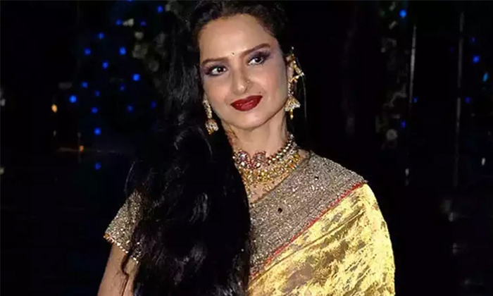 Telugu Sandal, Bollywood, Rekha, Vinod Mehra-Movie Telugu Sandal, Bollywood, Rekha, Vinod Mehra-Movie