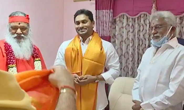Telugu America, Ap And Telangana News Headlines, Balakrishna, Bandi Sanjay, Breaking News, Disha, India, Jagan, Kcr, Ktr, Manchu Vishnu, Mohan Babu, Roundup, Today Gold Rate, Top20 News-Latest News - Telugu Telugu America, Ap And Telangana News Headlines, Balakrishna, Bandi Sanjay, Breaking News, Disha, India, Jagan, Kcr, Ktr, Manchu Vishnu, Mohan Babu, Roundup, Today Gold Rate, Top20 News-Latest News - Telugu