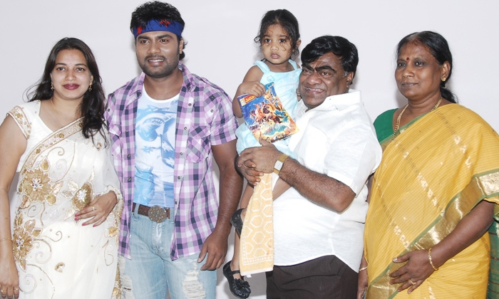Telugu Babu Mohan, Babu Mohan Family, Babu Mohan Love Story, Babu Mohan Wife, Comedian Babu Mohan, Karthavyam Movie, Love Story, Secretes, Tollywood-Movie Telugu Babu Mohan, Babu Mohan Family, Babu Mohan Love Story, Babu Mohan Wife, Comedian Babu Mohan, Karthavyam Movie, Love Story, Secretes, Tollywood-Movie