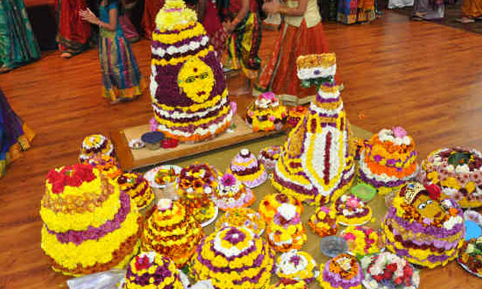 Telugu Bhathukamma, Pooja, Saddula Bathukamma, Saththu Mudda-Telugu Bhakthi Telugu Bhathukamma, Pooja, Saddula Bathukamma, Saththu Mudda-Telugu Bhakthi