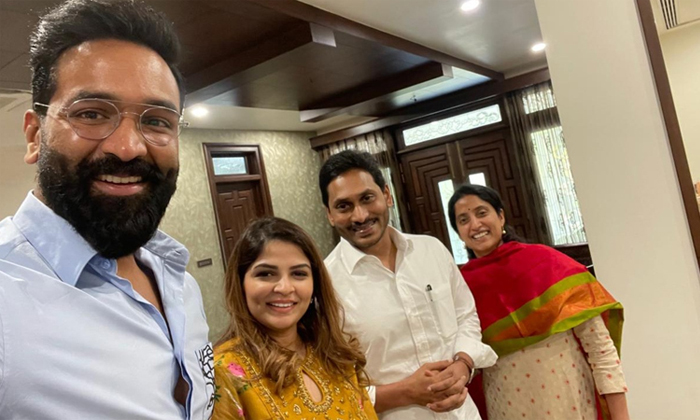 Telugu About Viranica Reddy, Cm Jagan, Doctor, Interesting Facts, Manchu Vishnu, Manchu Vishnu Wife Viranica Reddy, Viranica, Viranica Reddy, Ys Jagan, Ys Raja Reddy-Movie Telugu About Viranica Reddy, Cm Jagan, Doctor, Interesting Facts, Manchu Vishnu, Manchu Vishnu Wife Viranica Reddy, Viranica, Viranica Reddy, Ys Jagan, Ys Raja Reddy-Movie