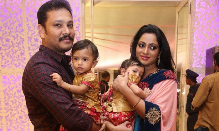Telugu Anchor, Anchor Udaya Bhanu, Career, Tollywood, Udaya Bhanu Family, Udaya Bhanu Movie Career, Udaya Bhanu Re Entry, Udayabhanu-Movie Telugu Anchor, Anchor Udaya Bhanu, Career, Tollywood, Udaya Bhanu Family, Udaya Bhanu Movie Career, Udaya Bhanu Re Entry, Udayabhanu-Movie