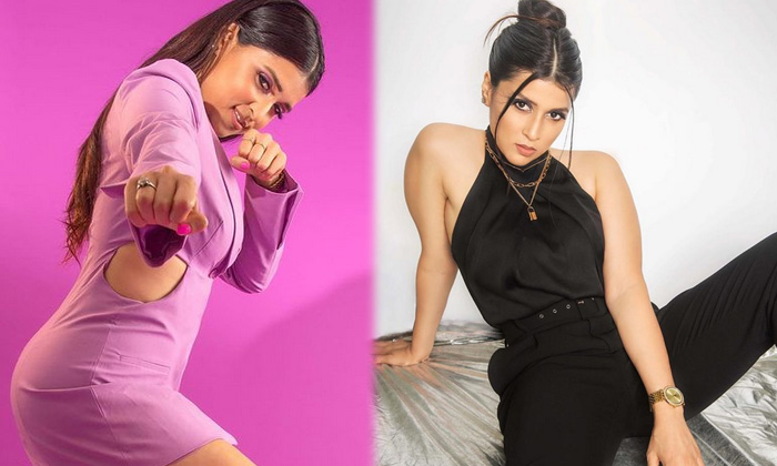 Actress Mannara Looks Hot In This Images - Actressmannara Actress Mannara Latest High Resolution Photo