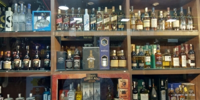  Bengal Mulling To Bring Alcohol At Doorsteps #bengal #alcohol-TeluguStop.com