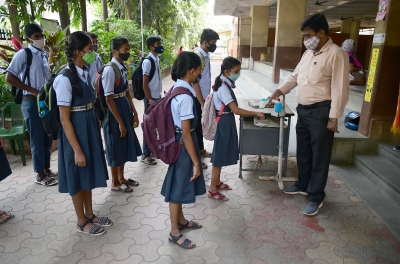  Health Ministry Likely To Issue Advisory For School Reopening #ministry #advisory-TeluguStop.com